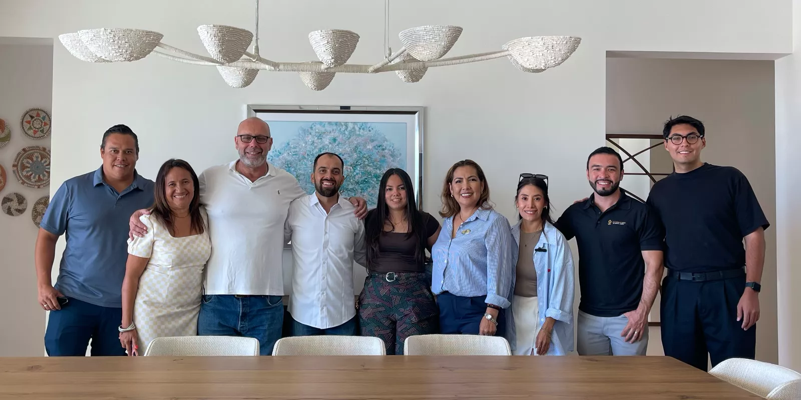 Radiografía Inmobiliaria: El mito de "comprar barato", la obsesión por el mármol y los datos crudos de Los Cabos "Abril 2026"